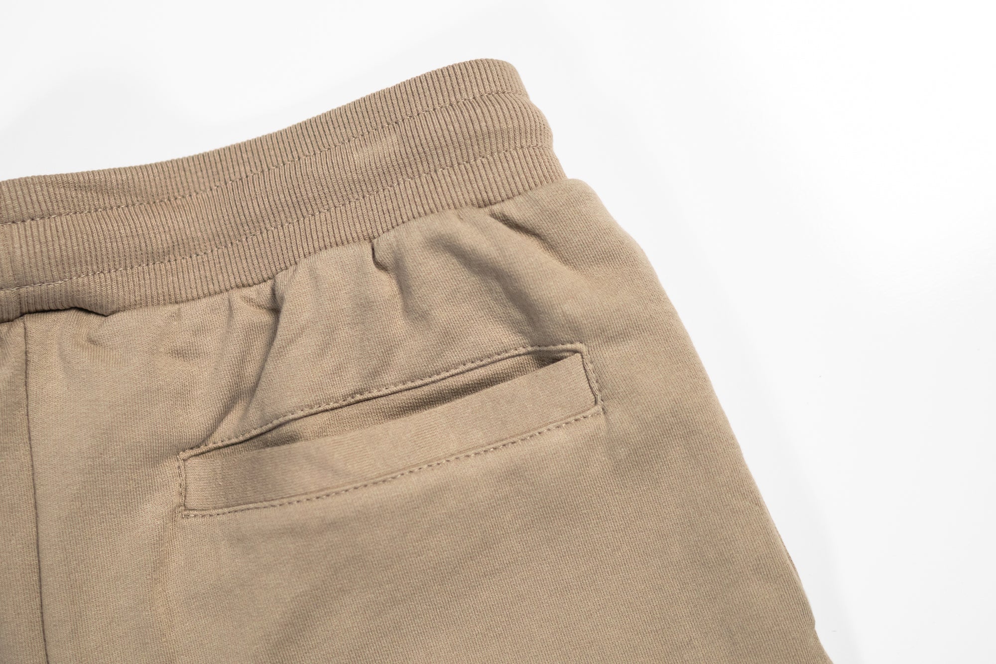 Classic Live Fit. Sweat Shorts - Sand